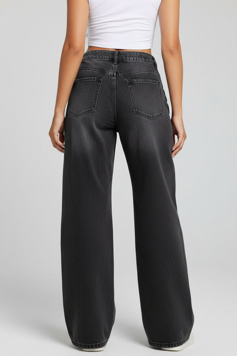 Women's sleek black wide-leg pants by Veloran