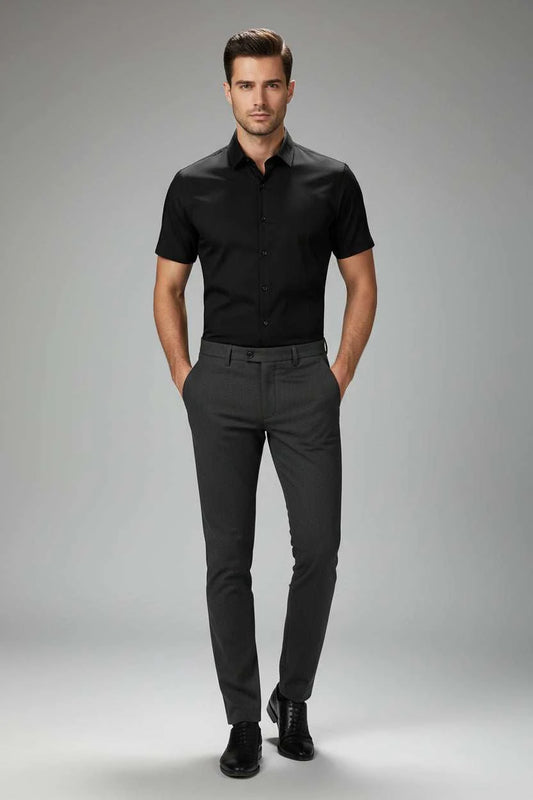 Men’s Essential Short Sleeve Button-Up Shirt