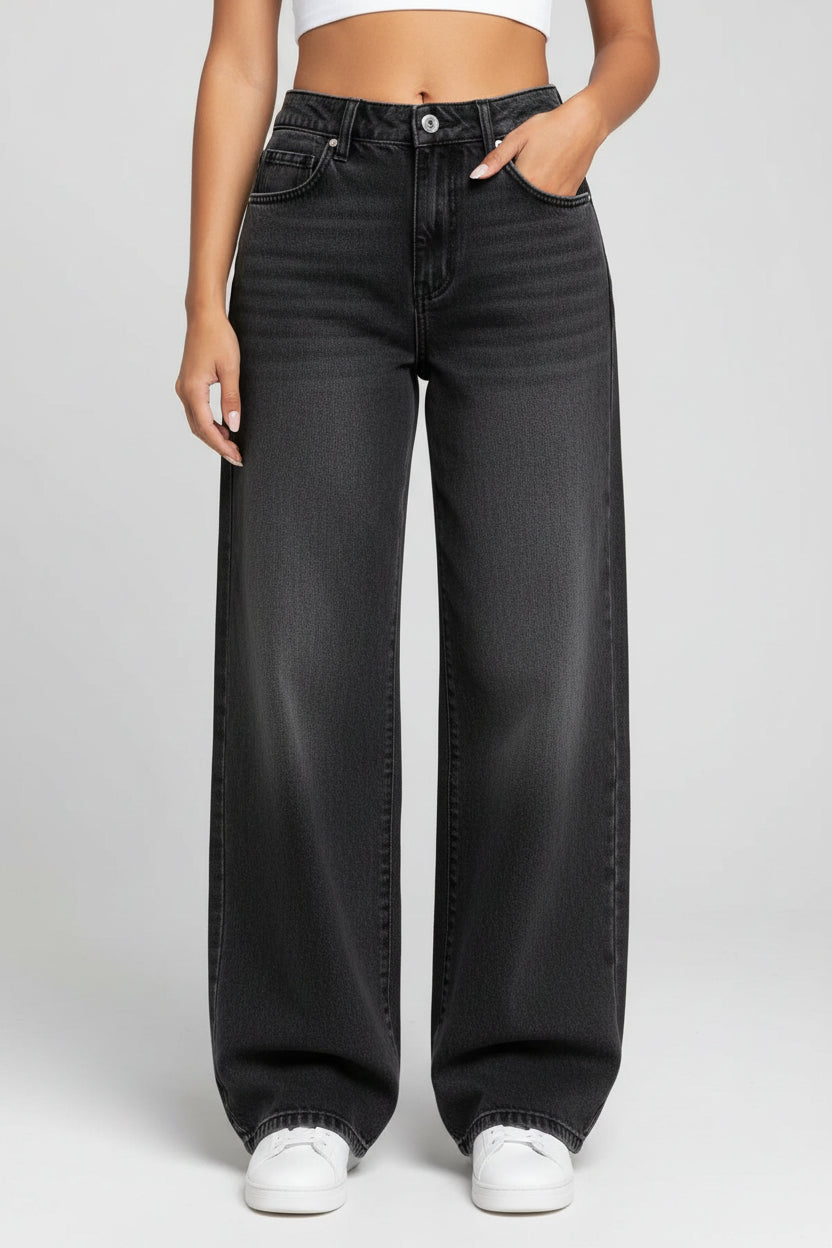 Women's sleek black wide-leg pants by Veloran