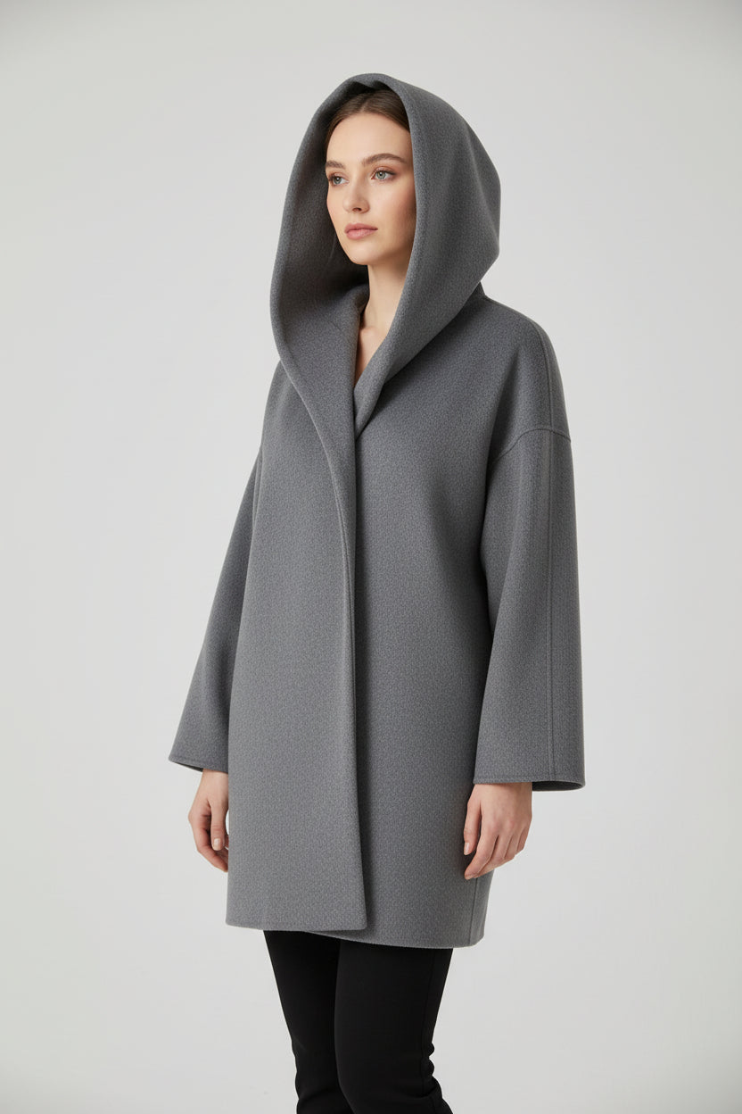 Women’s relaxed knit coat in gray